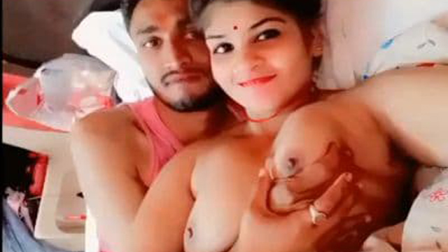 Punjabi Chubby Horny – In-bed Fucking Loud MMS