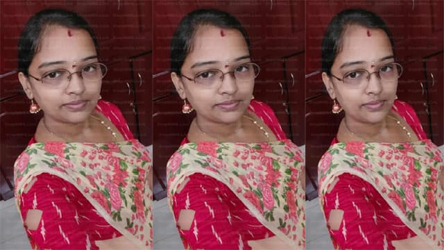 Hot Bhabhi Neighbor Boy Secret Bathroom Sex MMS