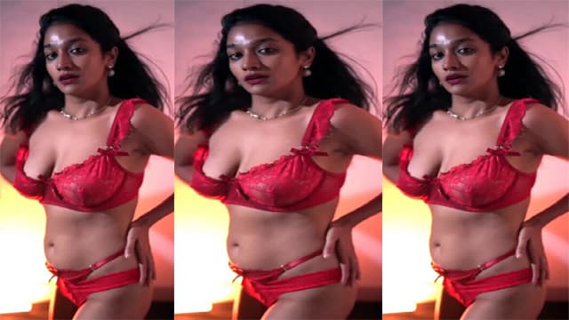 Tamil Actress Lavanya Manickam Hot Bikini Tease Leak
